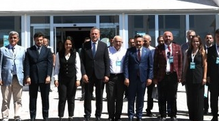 Adilcevaz Turizm, Kültür ve Kalkınma Çalıştayı Başladı: Bölgenin Turizm Potansiyeli Masaya Yatırılıyor