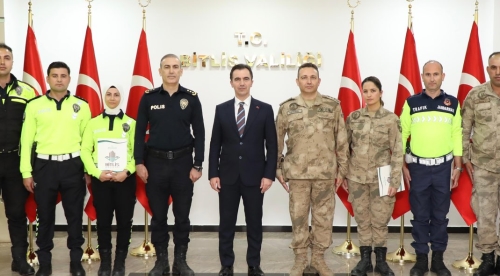 Bitlis'te Trafik Personeline Başarı Belgeleri Verildi