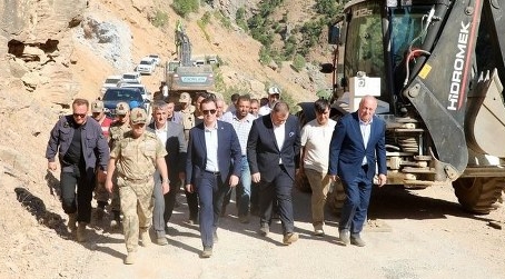 Bitlis Valisi Karakaya Mutki Yol İncelemesi