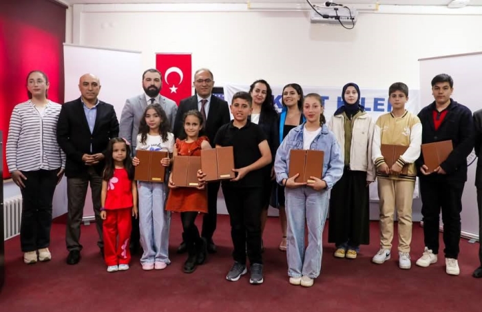 "Ailen Senin Hikayen, Sevgiyle Yaz, Renklerle Anlat" Yarışmasının Ödül Töreni Yapıldı