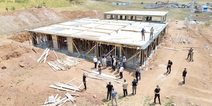 Bitlis’te Hayvan Barınağı ve Doğal Yaşam Alanı İnşaatı İncelendi