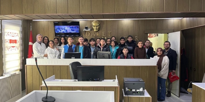 Bitlis Son Dakika Güroymak’ta Ortaokul Öğrencileri İçin Adalet Sistemi Tanıtıldı
