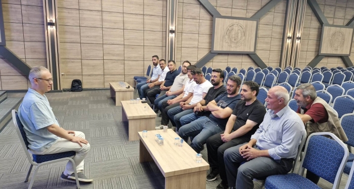 Tatvan’da Yerel Gazetecilik Semineri: TGS’den Gazetecilere Destek