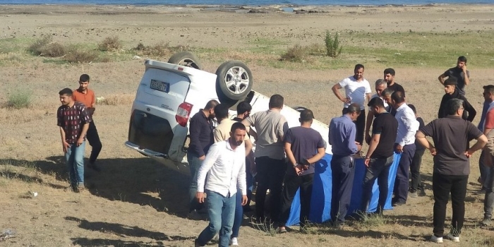 Tatvan'ın Sarıkum Köyü'nde Trafik Kazası: 2 Yaralı