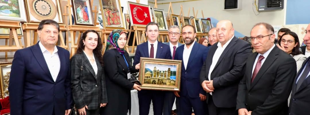 Bitlis Valisi Karakaya’dan Halk Eğitimi Hamlesi