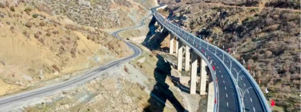 Demirışık Tüneli ve Köprüler Hizmete Açıldı