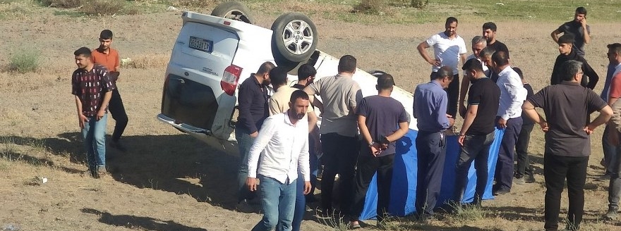 Tatvan'ın Sarıkum Köyü'nde Trafik Kazası: 2 Yaralı