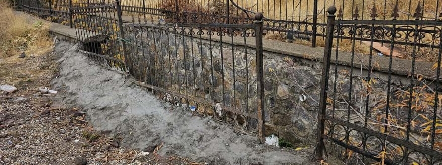 Ahlat'ta Okul Önündeki Atık Su Kanalı Tehlike Saçı…