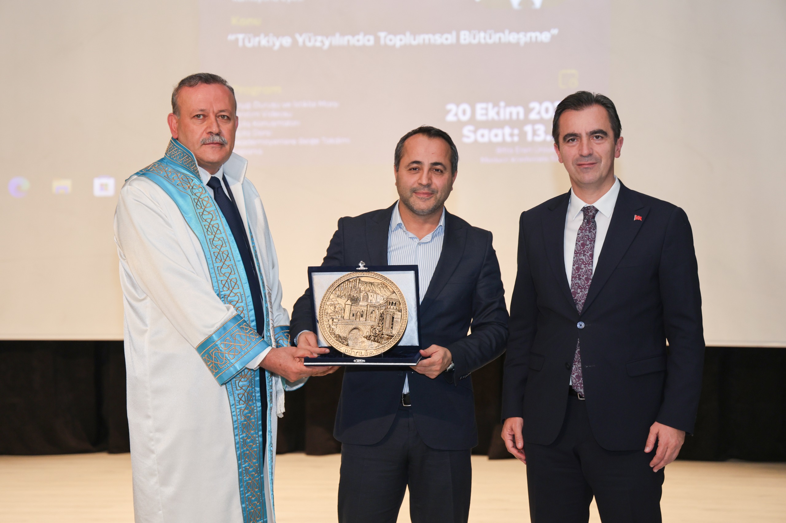 Bitlis Eren Üniversitesinde 2026-2027 Akademik Yılı Açılış Töreni Gerçekleştirildi - Fotoğraf 6