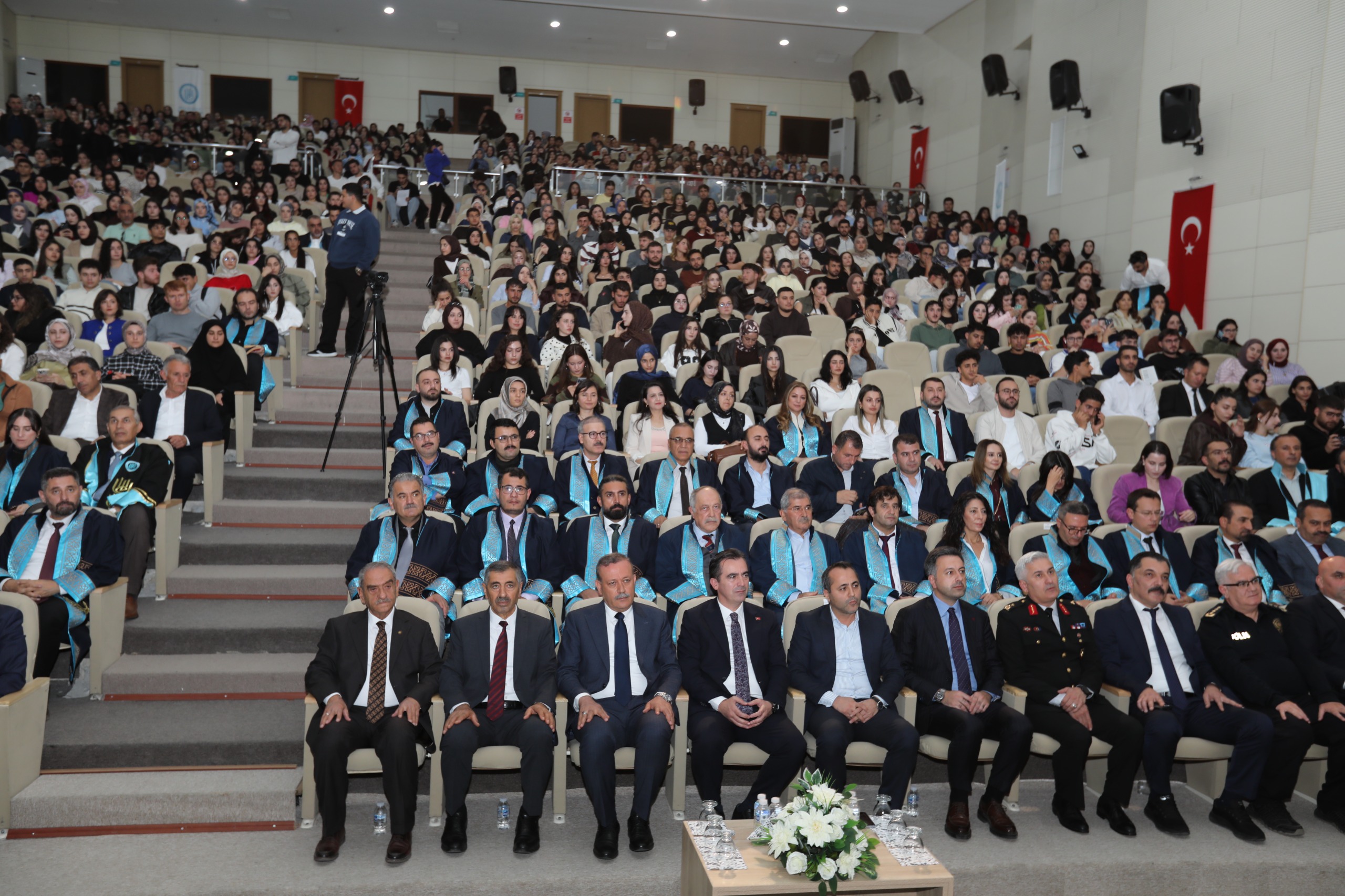 Bitlis Eren Üniversitesinde 2026-2027 Akademik Yılı Açılış Töreni Gerçekleştirildi - Fotoğraf 10