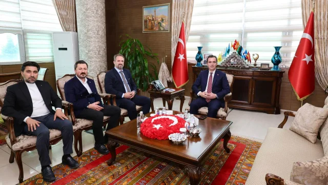 Vali Ahmet Karakaya Bakanlık Müşavirlerini ve Kaymakamları Ağırladı