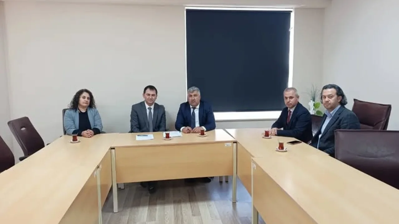 BEÜ ile Güroymak'ta Eğitim İş Birliği Protokolü