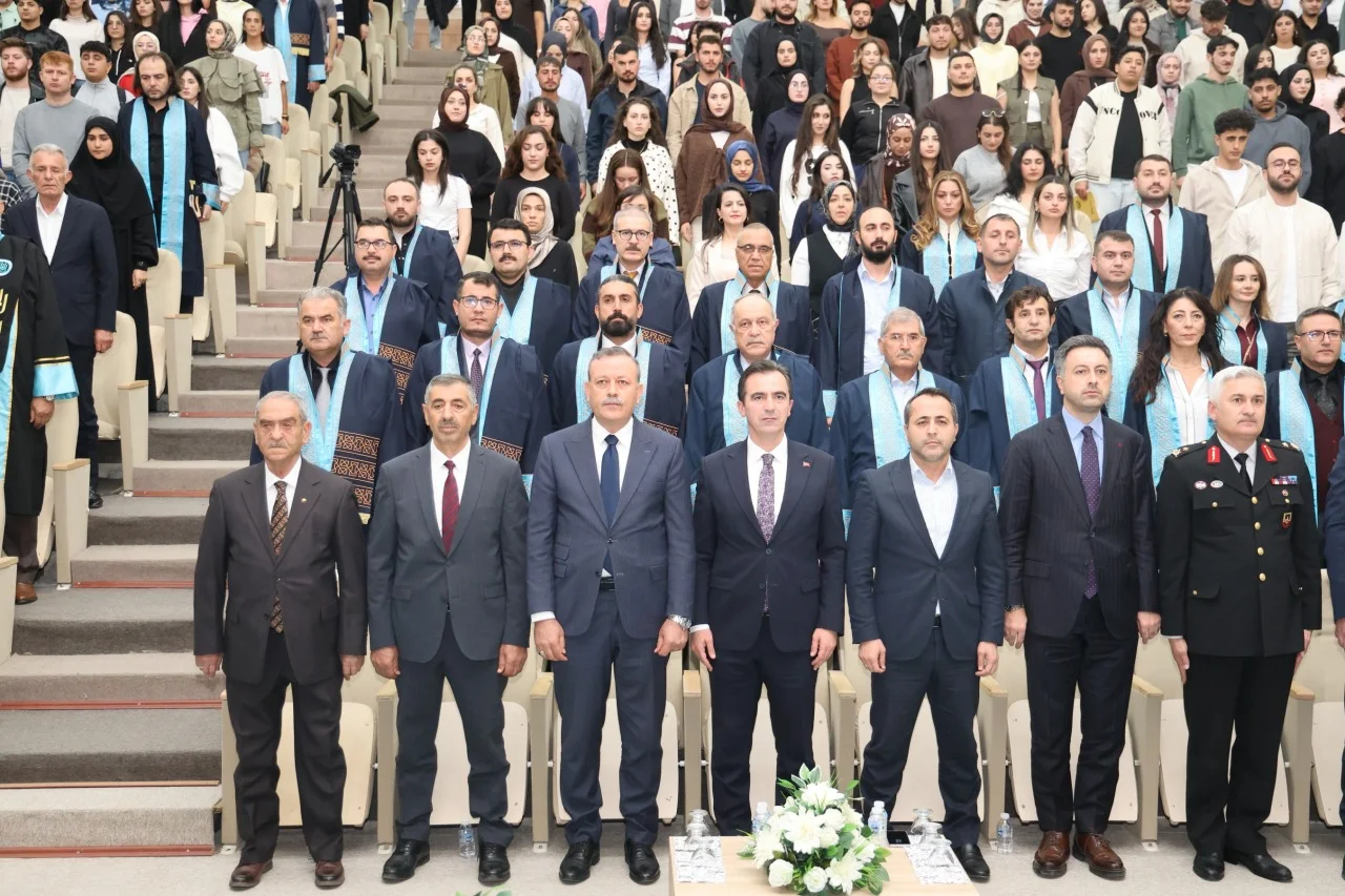 Bitlis Eren Üniversitesinde 2026-2027 Akademik Yılı Açılış Töreni Yapıldı