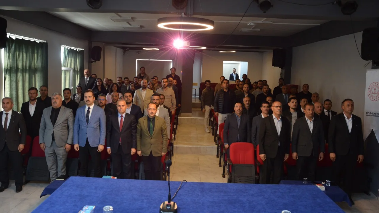 Güroymak’ta Eğitim Toplantısı: 2026-2027 Yılı İçin Yol Haritası Değerlendirildi