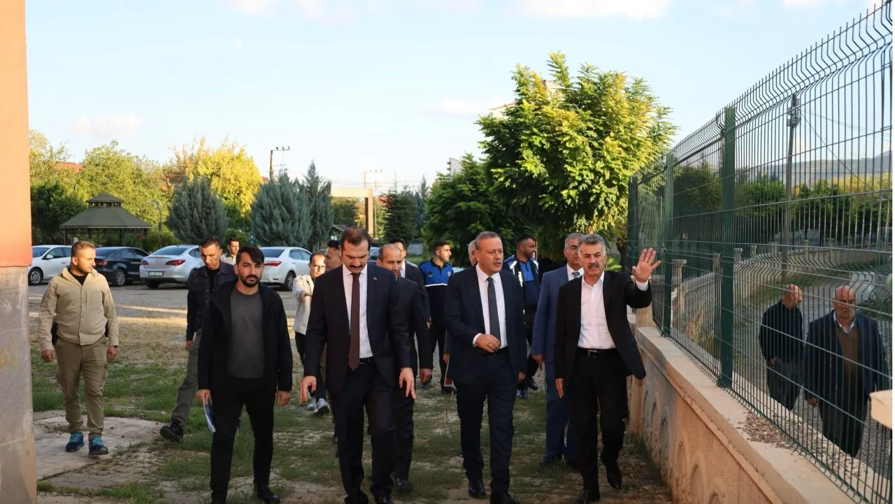 Güroymak’ta İmar Yolları ve Dere Islahı Çalışmaları Yerinde İncelendi