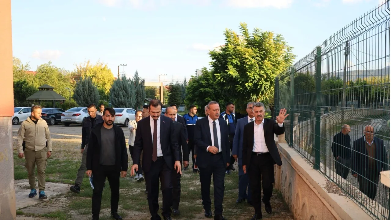 Güroymak’ta İmar Yolları ve Dere Islahı Çalışmaları Yerinde İncelendi