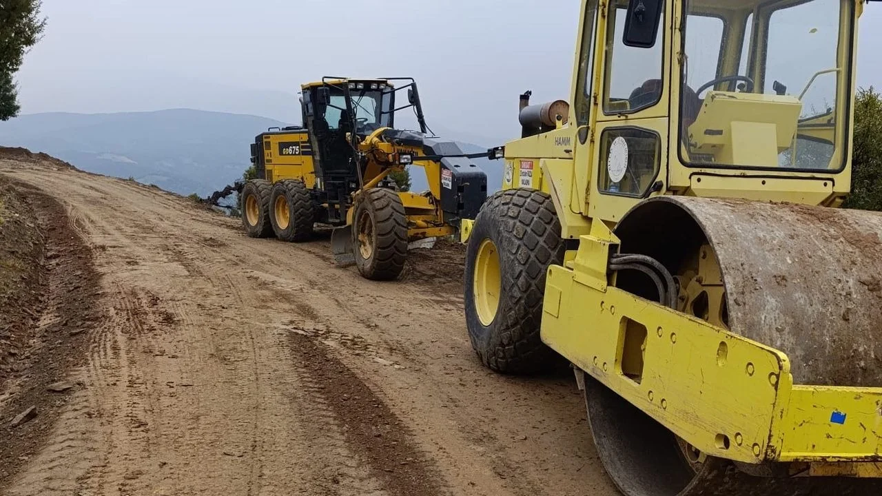 Hizan İlçe Özel İdaresi'nden Güvendik Mezrası'nda Yol Çalışması