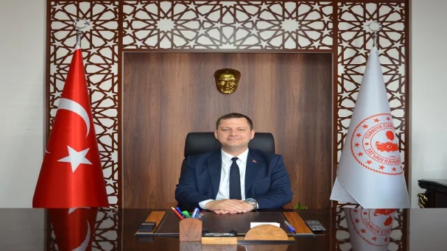 Tatvan Kaymakamı Demirer'e İçişleri Bakanlığı'ndan Başarı Belgesi