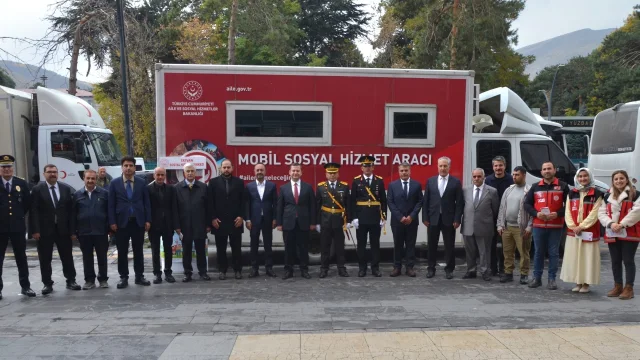 Tatvan'da Mobil Sosyal Hizmet Aracıyla Tanıtım