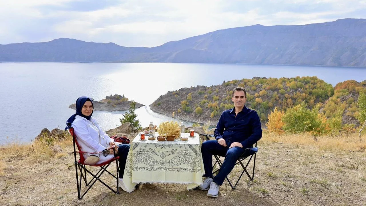 Vali Karakaya'dan Nemrut Kalderası Paylaşımı