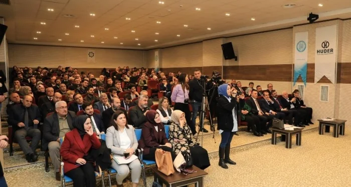 Bitlis Eren Üniversitesi’nde Yeni Anayasa Buluşmaları Gerçekleşti