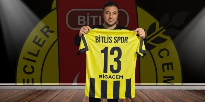 Bitlis Spor’dan Bitlis Gazeteciler Cemiyetine anlamlı forma hediyesi