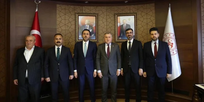 Bitlis'e gençlik ve spor alanında yeni yatırımlar ele alındı