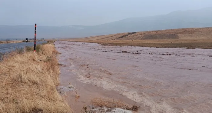 Bitlis’in Güroymak İlçesine Bağlı Gölbaşı Beldesi’ni Sel Vurdu
