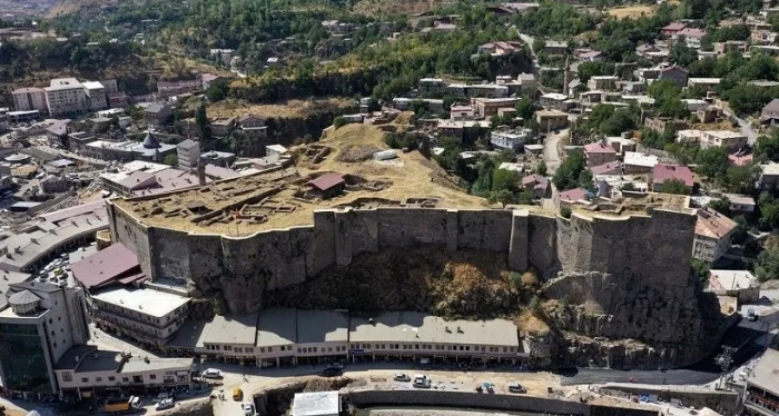 Bitlis’te Tarihi Sokaklar Yayalaştırıldı: Turizm ve Tarih Buluşuyor