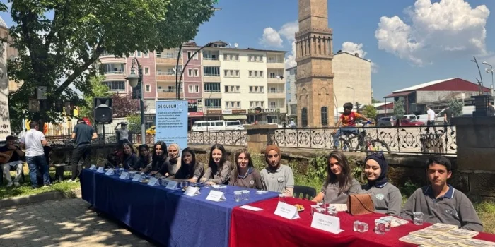 Güroymaklı Genç Yazarlardan "Anadolu’nun Kıyısından Hikayeler" İçin İmza Günü
