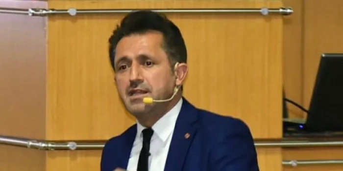 Köşe Yazarımız Mehmet Şah Marhan Tatvan'da okurlarıyla buluşacak