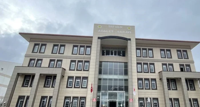 Tatvan’da Sahte Altın Operasyonu: 7 Kuyumcu Dolandırıldı, 2 Şüpheli Tutuklandı