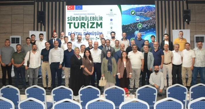 Tatvan’da Sürdürülebilir Turizm ve Dijital Dönüşüm Çalıştayı Düzenlendi