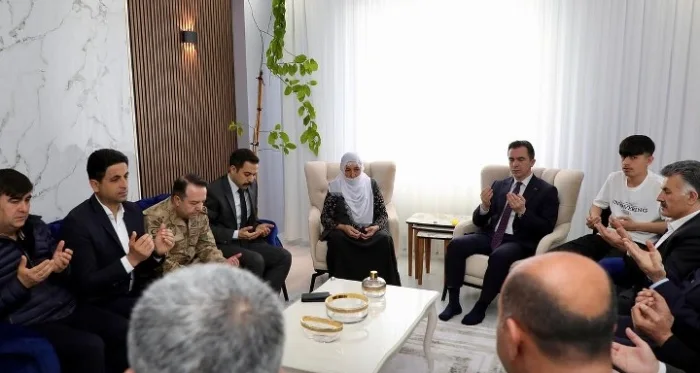 Vali Karakaya’dan Şehit Abdulkerim Demir’in Ailesine Ziyaret